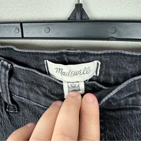 Madewell The Mid Rise Perfect Vintage Jeans Womens 31 Washed Black Rigid Denim - Picture 4 of 9
